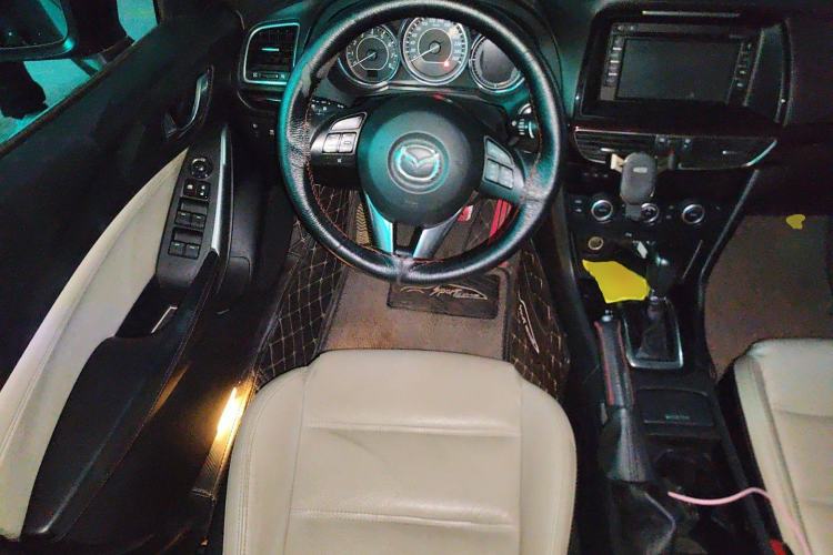 Used Mazda Atenza 2014 2.0L Blue Sky Luxury Edition