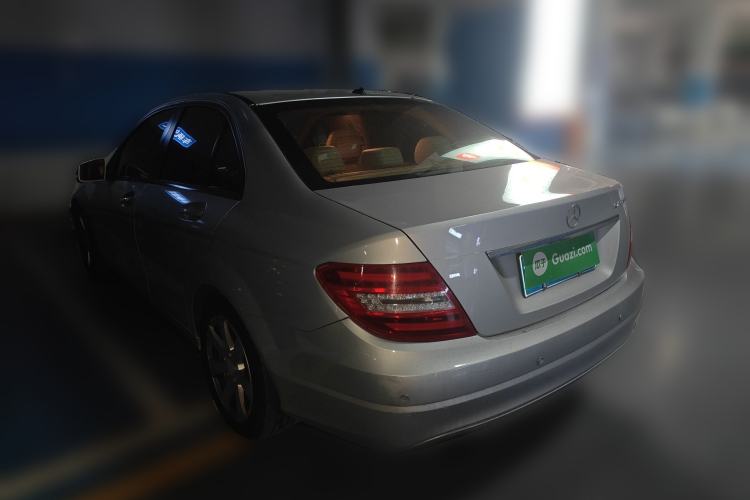 Used Mercedes-Benz C-Class 2010 C 180K Classic model