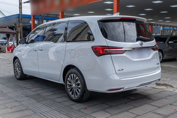 Used Buick GL8 2023 Land Executive Class Deluxe Model Exterior 3