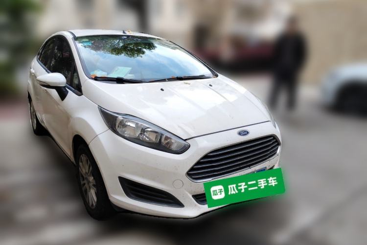 Used Ford Fiesta 2013 Sedan 1.5L Manual Fashion Edition Front Right 45 Deg