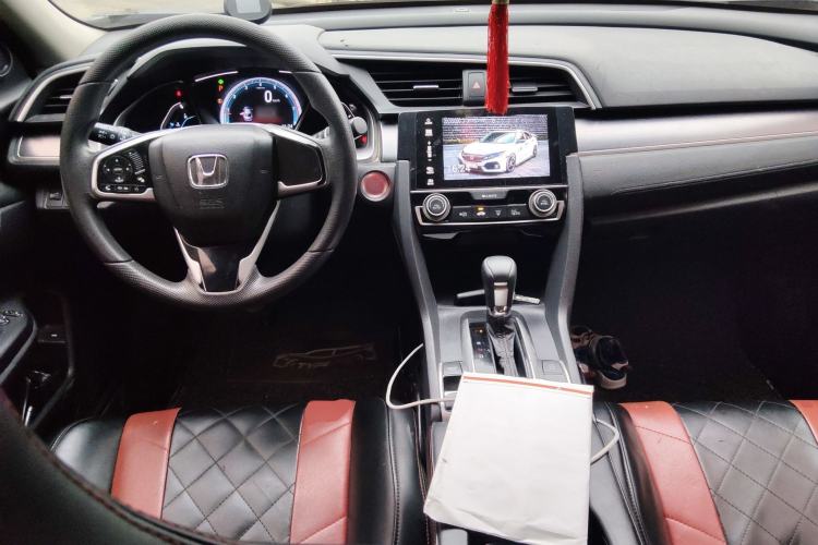 Used Honda Civic 2016 220TURBO CVT Luxury Edition
