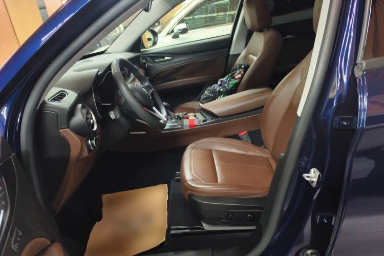 Used Alfa Romeo Stelvio 2017 2.0T 200HP Elite Edition