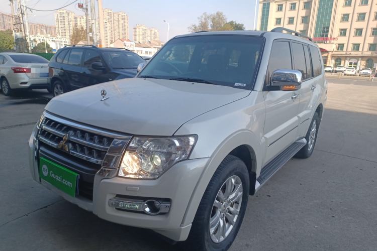 Used Mitsubishi Pajero 2019 V97 3.8L 5-Door GLS Middle East Edition