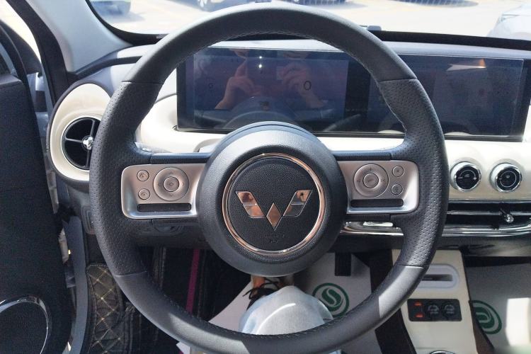 Used Wuling Bingo 2023 410 km Lingxi Deluxe Edition