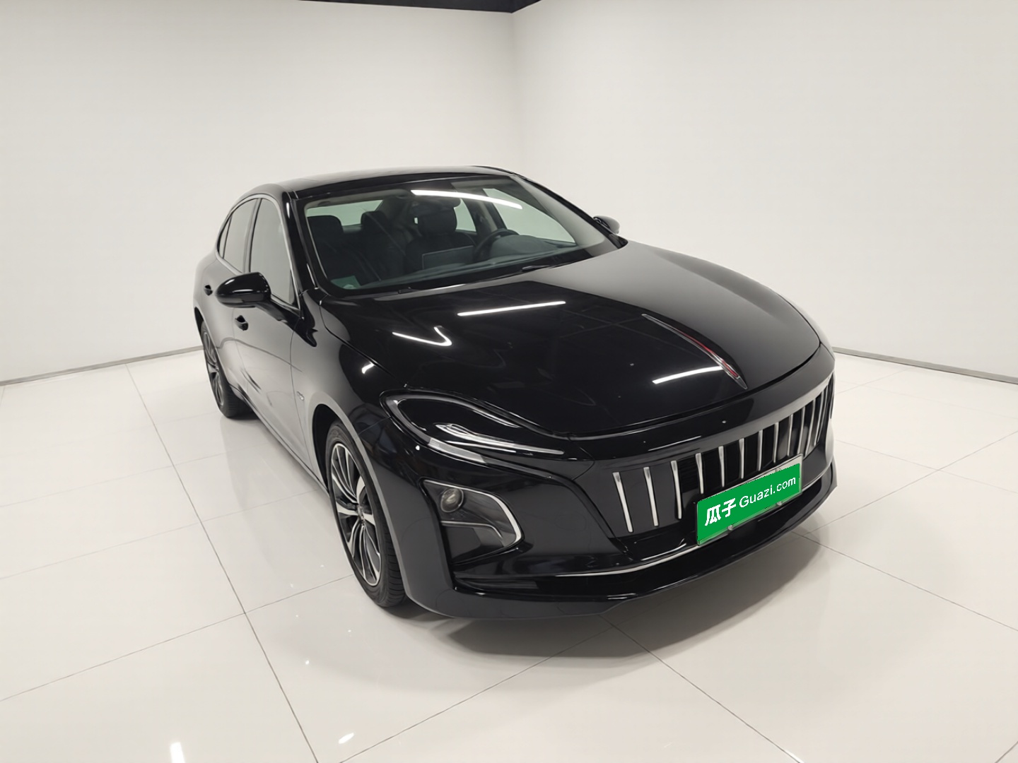Hongqi E-QM5 2024 500km Range Edition — снимка 3