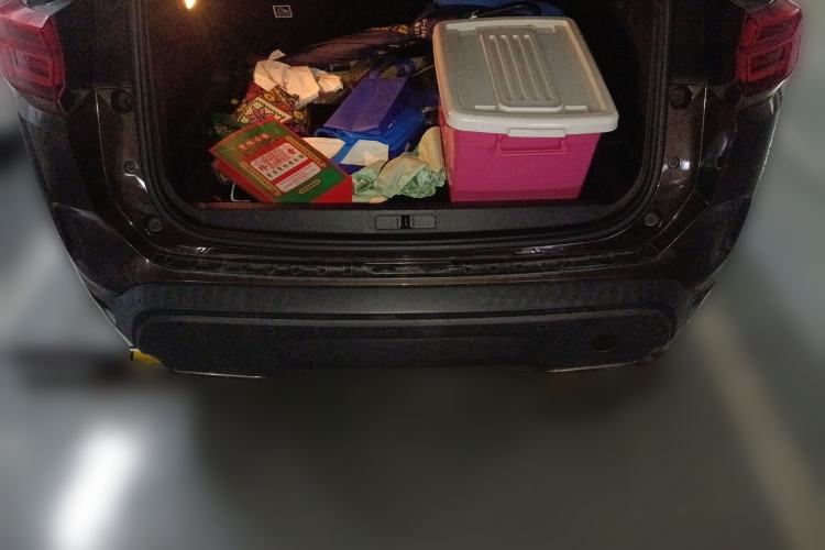 Used Citroen C5 AIRCROSS 2017 380THP Luxury Model Trunk