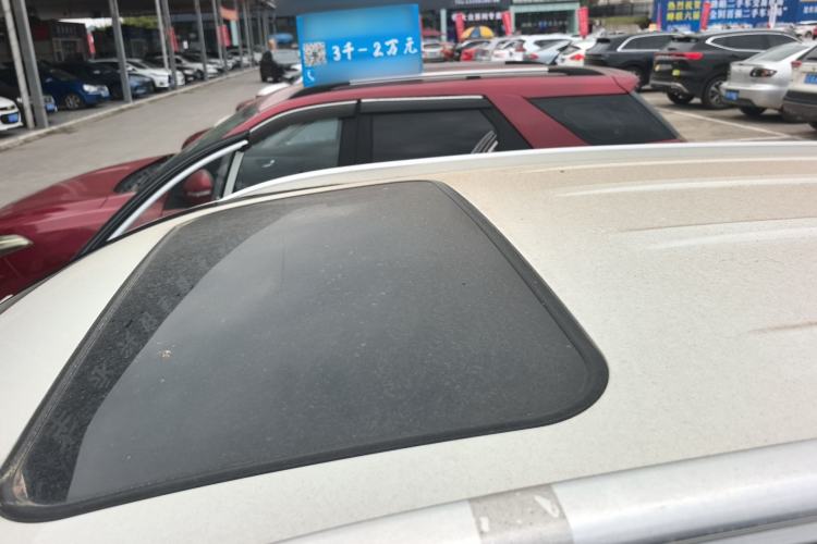 Used HYOSOW S6 2016 1.5T Manual Leading Model Roof