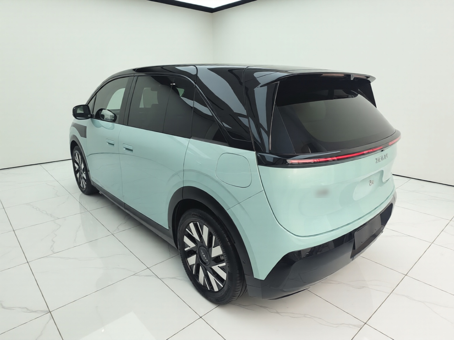 Zeekr MIX 2025 Long-Range Intelligent Driving Edition — снимка 4