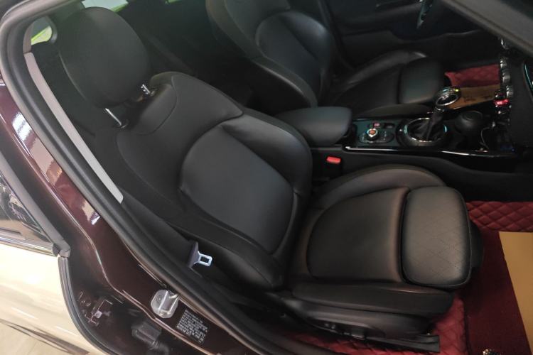 Used MINI Clubman 2016 Revised Version 1.5T COOPER Connoisseur Edition
