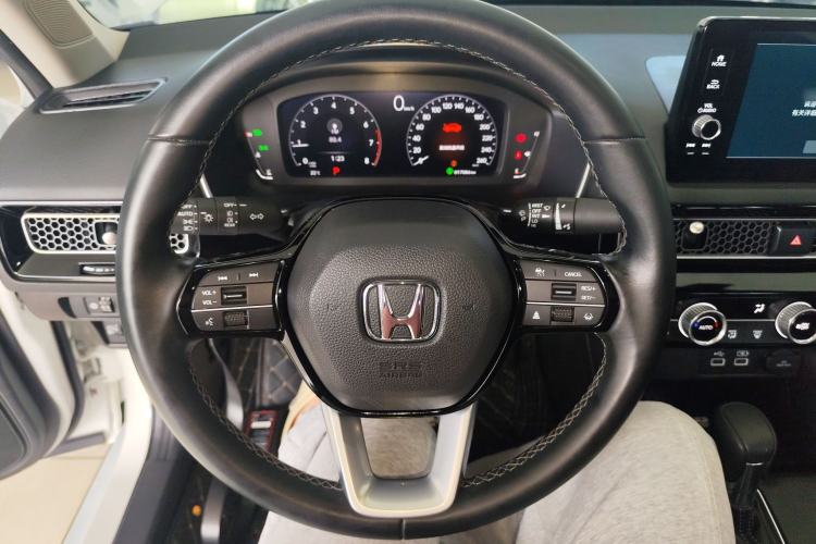 Used Honda Civic 2022 240TURBO CVT Dynamic Control Version
