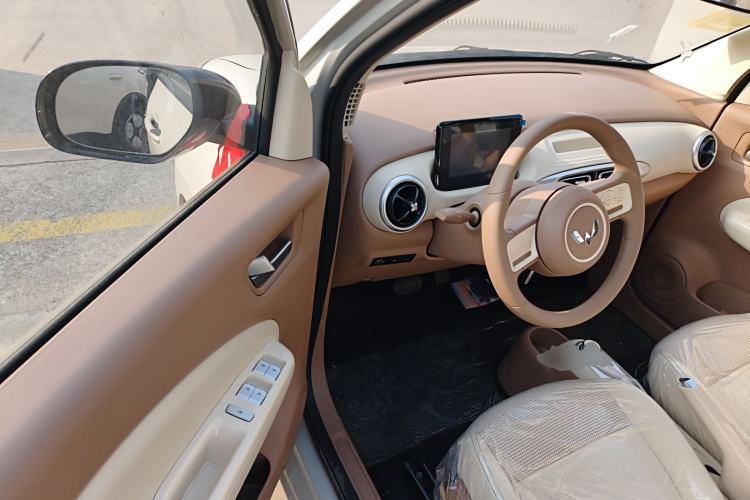 Used Wuling Hongguang MINIEV 2025 Four-Door Version Advanced Edition
