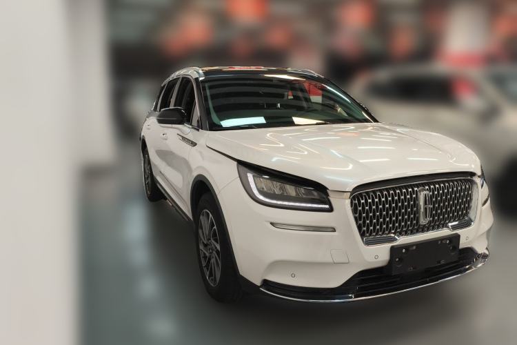 Used Lincoln Corsair 2021 2.0T Two-Wheel-Drive Luxury Edition Front Right 45 Deg