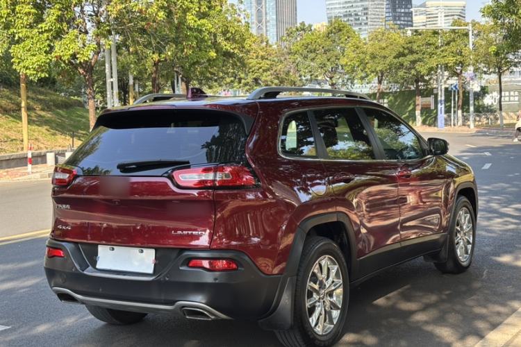 Used Jeep Cherokee 2016 2.4L Superior Edition