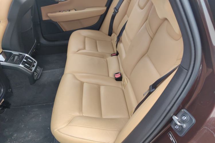 Used Volvo S90 2018 T4 Zhiyuan Edition
