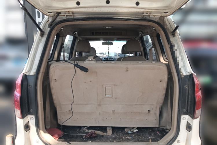 Used Jinbei 750 2015 1.5L Flagship Model
