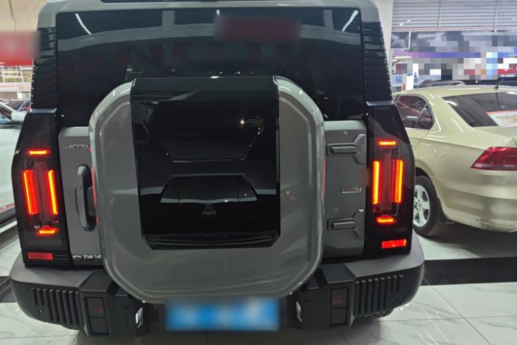 Used JETOUR Traveler 2023 2.0T All-Wheel Drive CrossPRO+ Rear