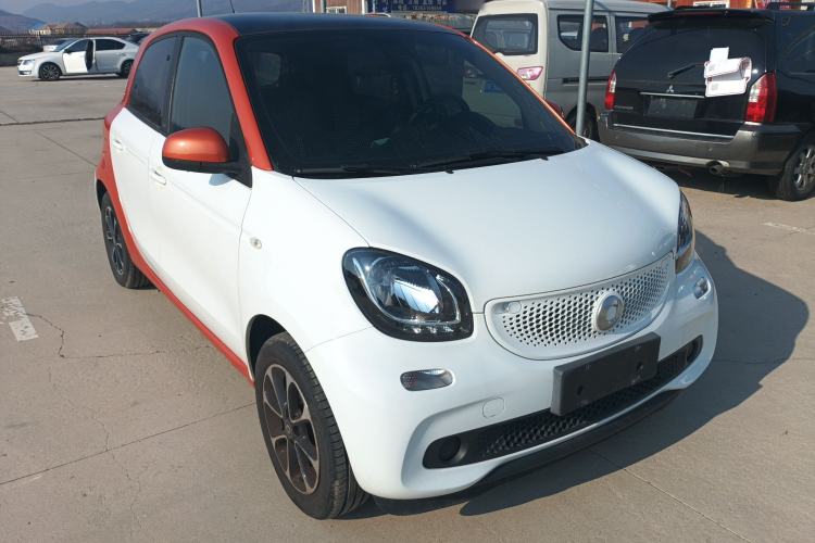 Used smart forfour 2016 1.0L 52 kW Passion Edition
