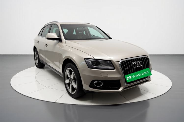 Used Audi Q5 2017 40 TFSI Ambition Edition Front Right 45 Deg