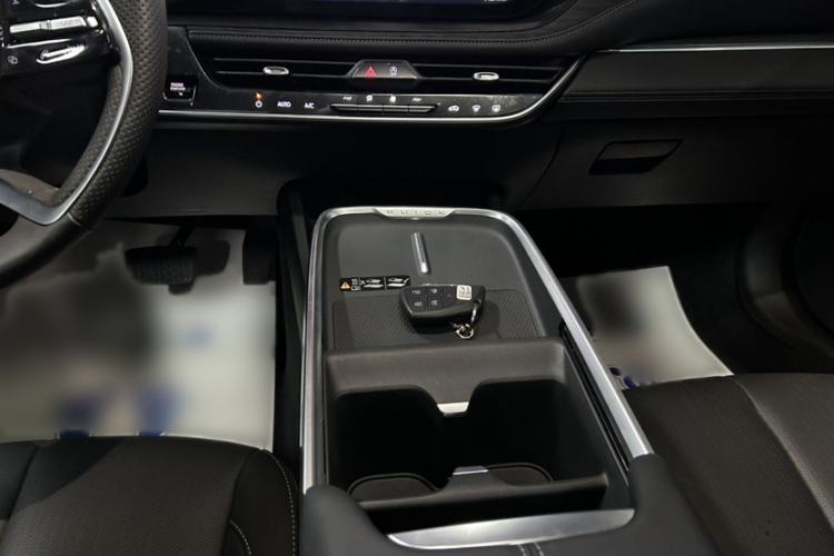 Used Buick LaCrosse 2024 28T Luxury Edition Interior 3