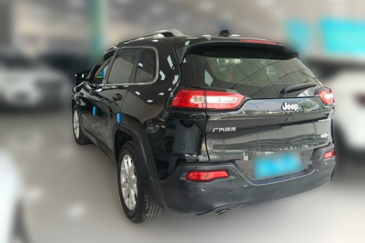 Used Jeep Cherokee 2016 2.0L Superior Edition
