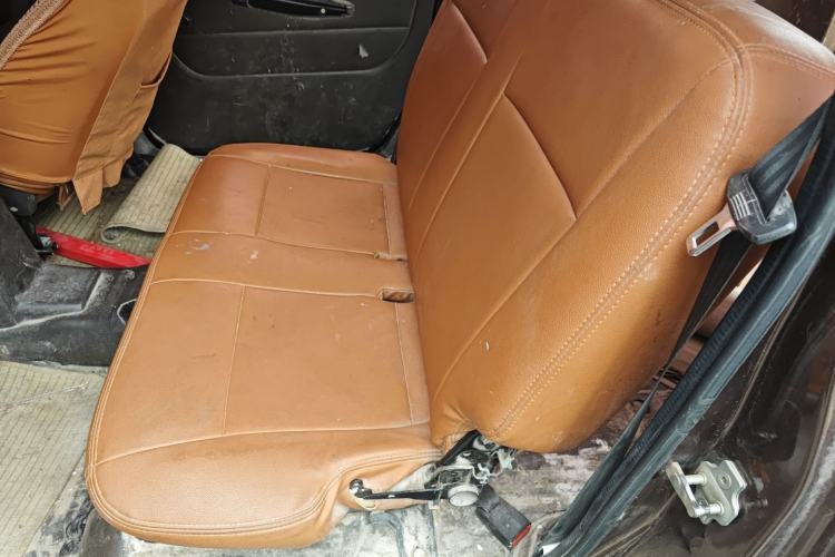 Used Wuling Hongguang 2015 1.5L S Basic Version China V Standard Left Rear Seat