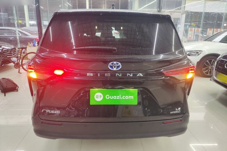 Used Toyota SIENNA 2023 2.5L Hybrid Comfort Edition