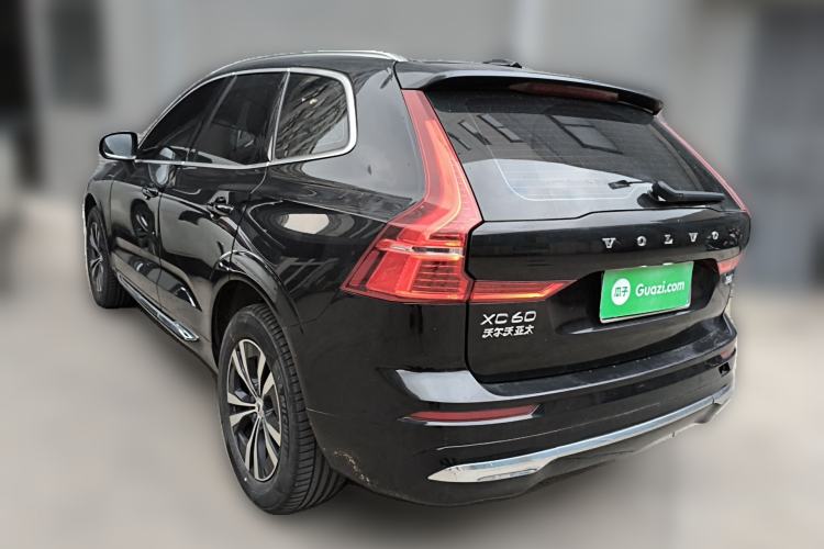 Used Volvo XC60 2024 B5 4x4 Smart Luxury Edition Rear Left 45 Deg