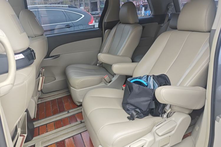 Used Toyota Previa 2006 2.4L 7-Seater Standard Edition Left Rear Seat