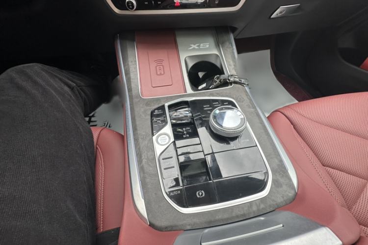 Used BMW X5 2023 xDrive 30Li Luxury M Sport Night Edition Package Interior 4