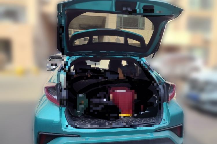 Used Toyota C-HR 2018 2.0L Luxury Edition China VI Standard Trunk