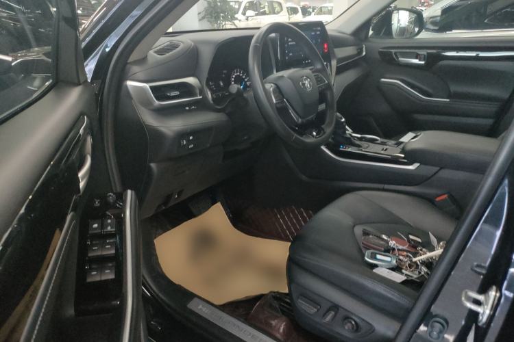 Used Toyota Highlander 2023 2.5L Smart Electric Hybrid Dual-Engine Four-Wheel Drive Prestige Version – 7 Seats
