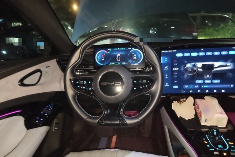 Used BYD Seal 2022 550 km Standard Range Rear-Wheel Drive Prestige Version