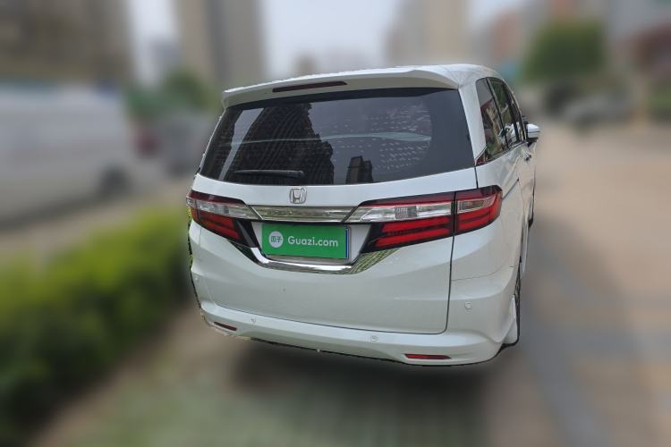 Used Honda Odyssey 2015 Revised 2.4L Luxury Edition Rear