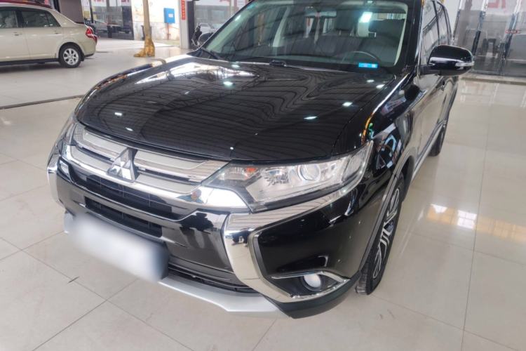 Used Mitsubishi Outlander 2018 2.0L Two-Wheel Drive Glory Edition 5 Seats