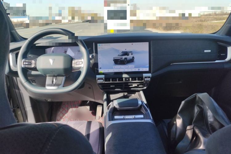 Used Deepal G318 2025 Worry-Free Adventure Edition Four-Wheel Drive Secret Realm Version Center Console