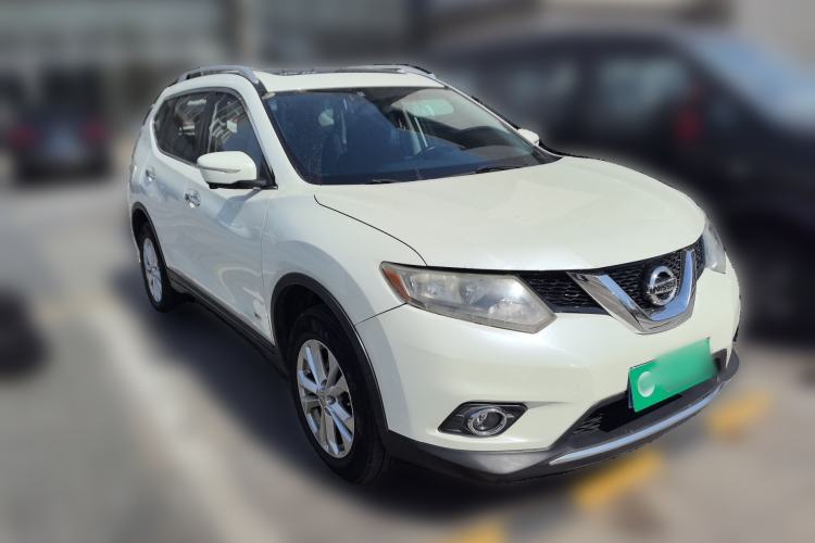 Used Nissan X-Trail 2014 2.0L CVT Comfort Edition 2WD Front Right 45 Deg