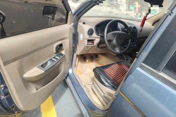 Used Wuling Hongguang 2014 1.2L Standard Model China IV