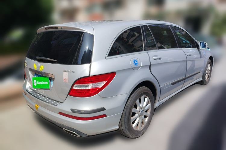 Used Mercedes-Benz R-Class 2017 R 320 4MATIC Business Edition Prestige Model
