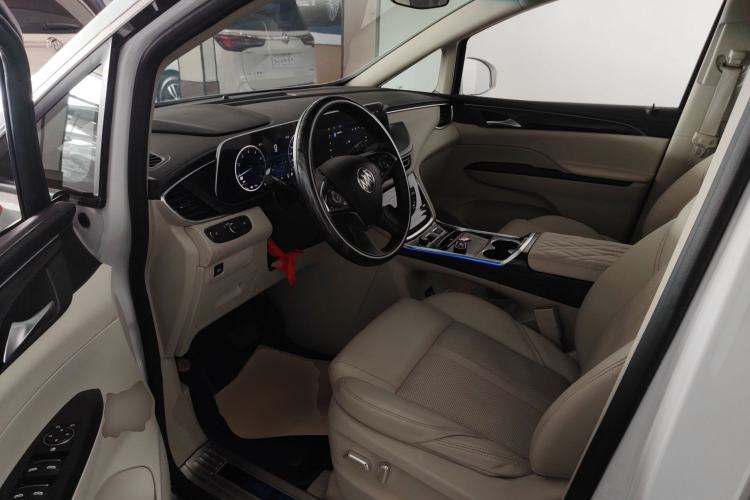 Used Buick GL8 2022 ES Landtrek 653T Comfort Edition