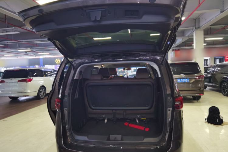 Used Buick GL8 2023 Land Executive Class 652T Luxury Model