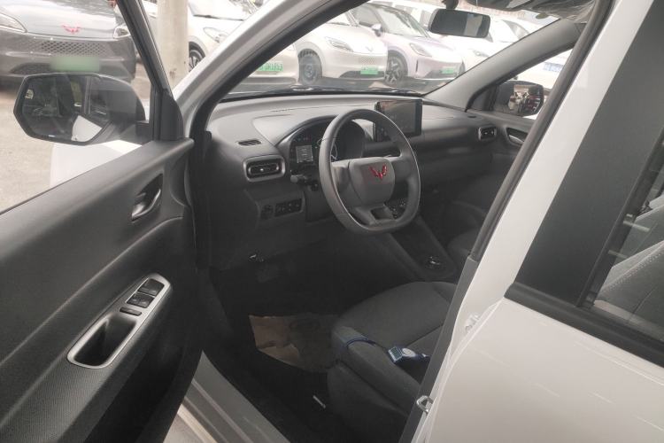 Used Wuling Hongguang New Energy 2025 Extended-Range Hybrid 50KM Comfort Version