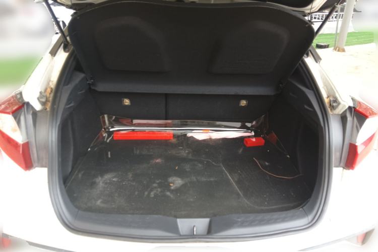 Used Toyota C-HR 2018 2.0L Leading Edition China V-standard Trunk