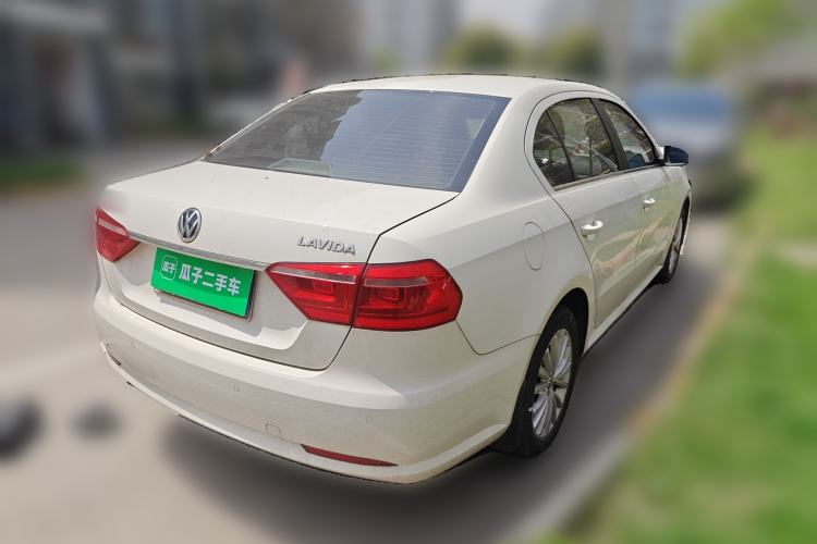 Used Volkswagen Lavida 2013 1.6L Automatic Luxury Edition Rear Right 45 Deg