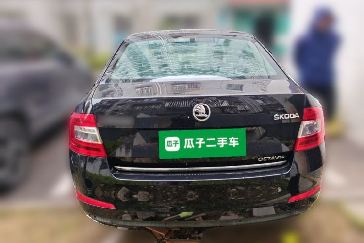 Used Skoda Octavia 2015 1.6L Automatic Yijun Edition
