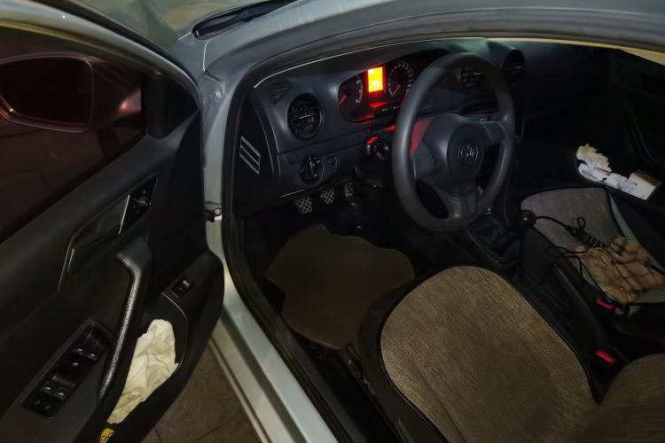 Used Volkswagen Jetta 2015 Zhuihui Edition 1.4L Manual Fashion Model