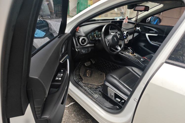 Used Wey VV7 2019 Upgraded Model 2.0T Flagship Version China VI Driver Seat