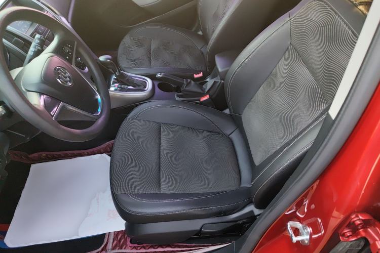 Used Buick GT 2014 XT 1.6L Automatic Fashion Edition
