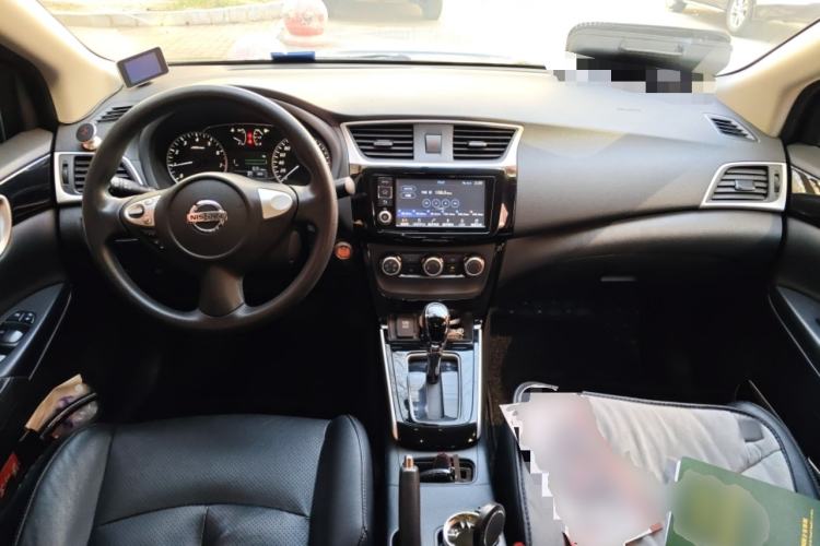 Used Nissan Sylphy 2016 1.6 XL CVT Deluxe Edition Center Console