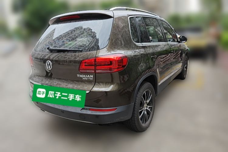 Used Volkswagen Tiguan 2016 300TSI Automatic Two-Wheel Drive Luxury Edition Rear Right 45 Deg