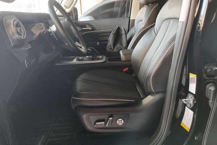 Used Tank 300 2021 City Edition 2.0T—Truly Stylish
